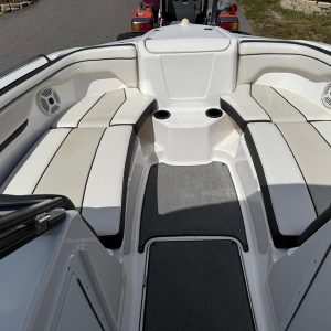 2019 Yamaha AR 210