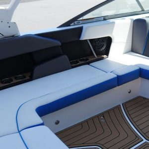 2019 Nautique 210